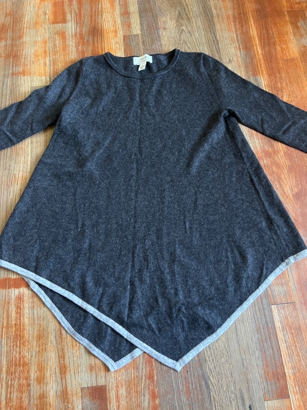 Dark Gray Asymmetrical Sweater 100% cashmere’s